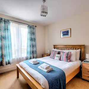 Apartamento Guestready - Bright Spacious 2bdr Flat, Edimburgo